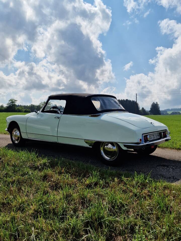 Image 17/153 of Citroën DS 19 Usine (1965)