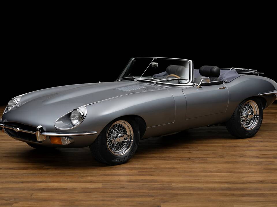 Image 1/17 de Jaguar E-Type (1970)