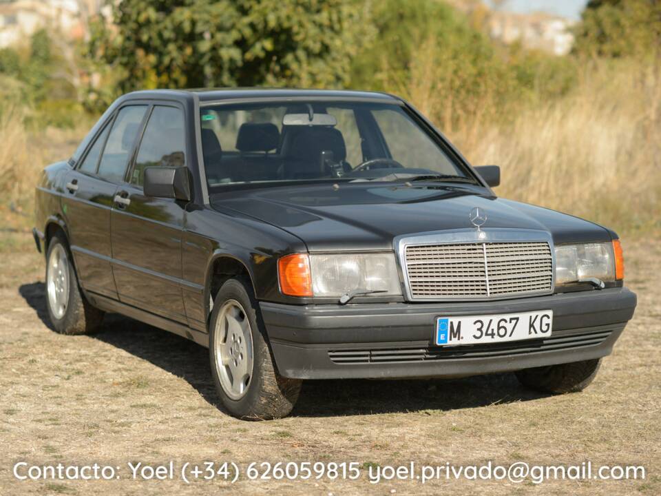 Image 3/41 of Mercedes-Benz 190 E 2.6 (1987)