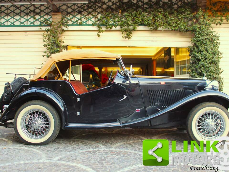 Image 2/10 of MG TD Midget (1952)