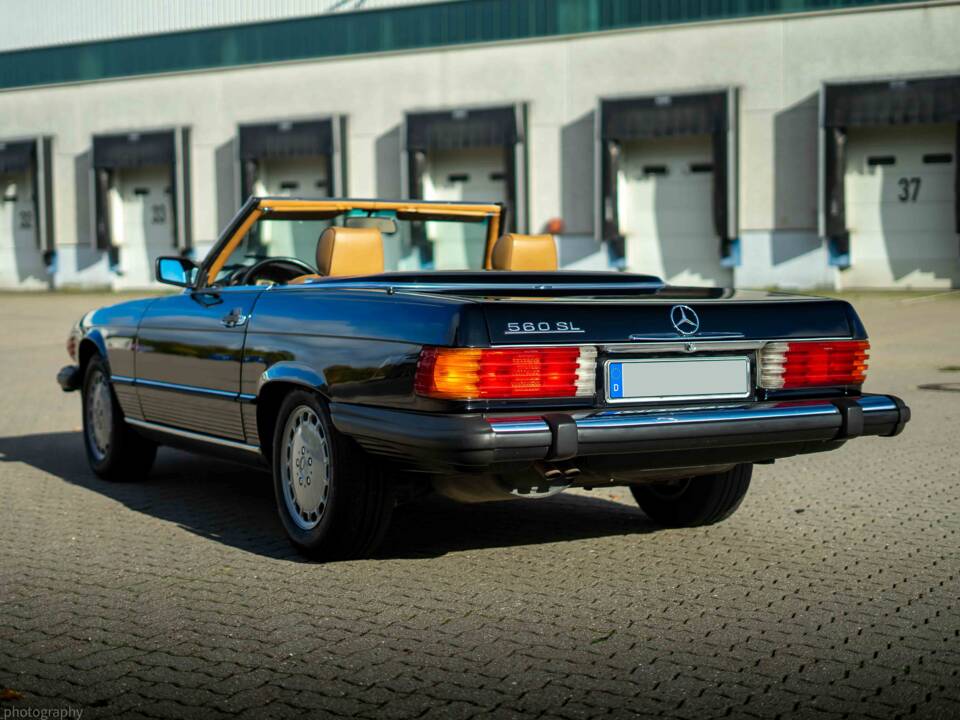 Bild 17/33 von Mercedes-Benz 560 SL (1989)