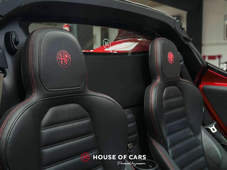 Image 20/25 of Alfa Romeo 4C Spider (2016)
