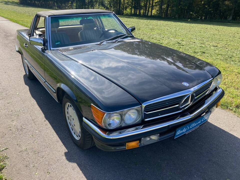 Bild 30/42 von Mercedes-Benz 560 SL (1988)