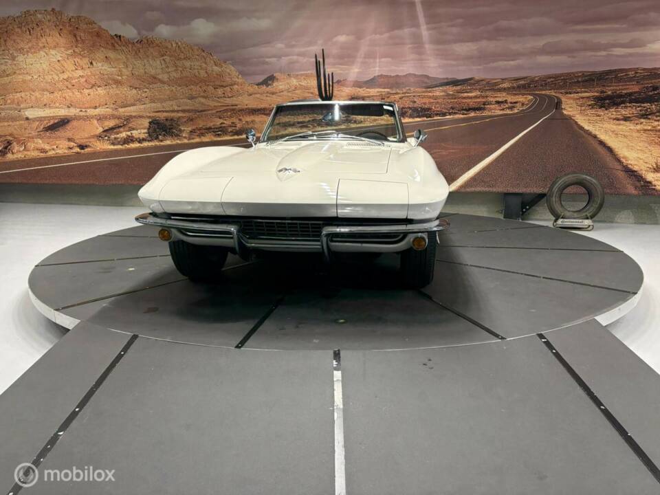 Image 15/50 of Chevrolet Corvette Sting Ray Convertible (1965)