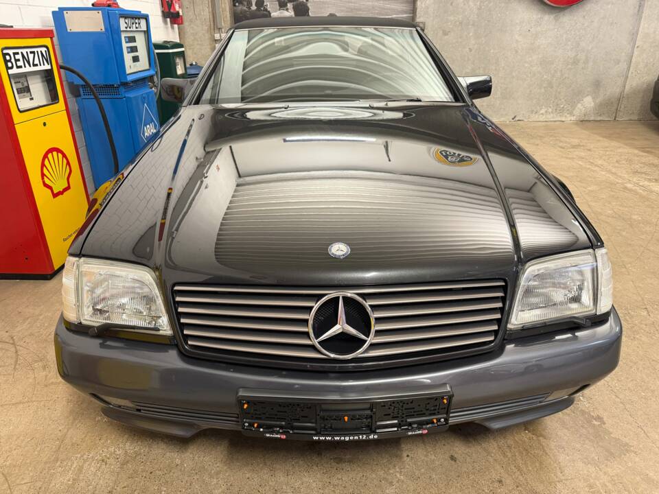 Image 4/16 of Mercedes-Benz 500 SL (1992)