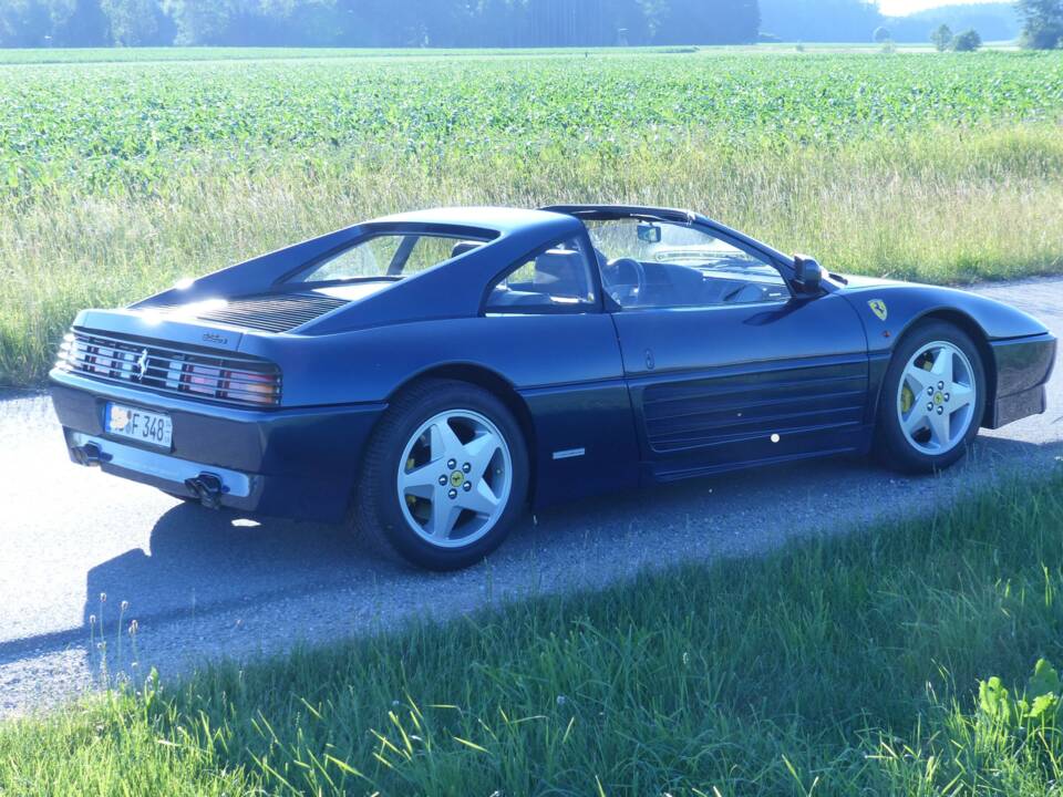 Immagine 7/37 di Ferrari 348 GTS (1994)