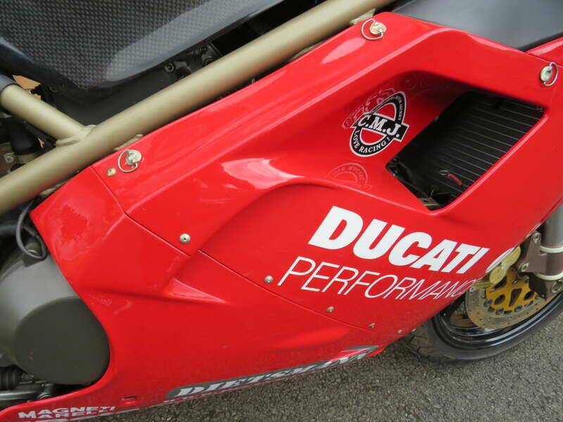 Immagine 31/50 di Ducati 916 R (2000)