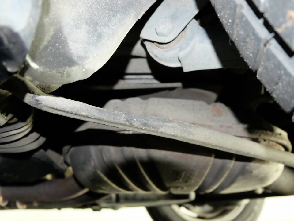 Image 32/33 de Mercedes-Benz 500 SL (1990)