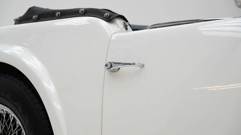 Bild 15/15 von Daimler SP 250 (1964)