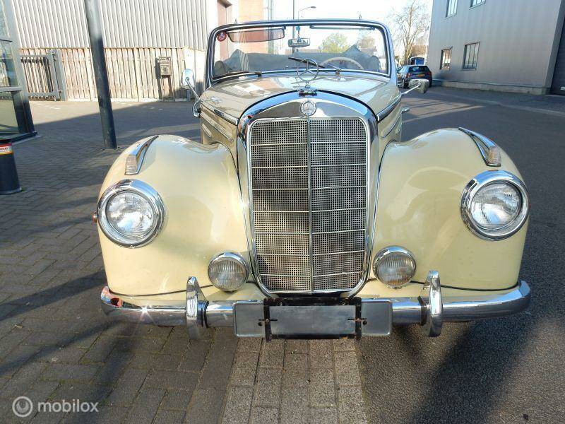 Imagen 2/18 de Mercedes-Benz 220 Cabriolet A (1953)