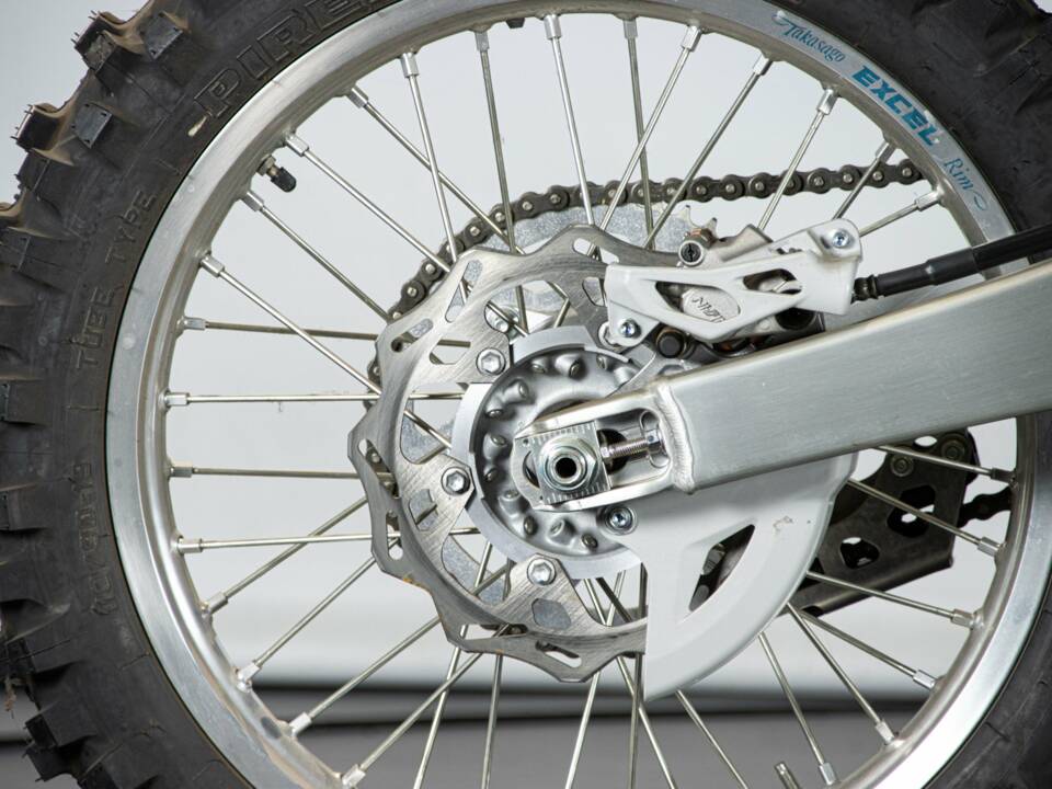 Image 33/50 de Yamaha DUMMY (2007)