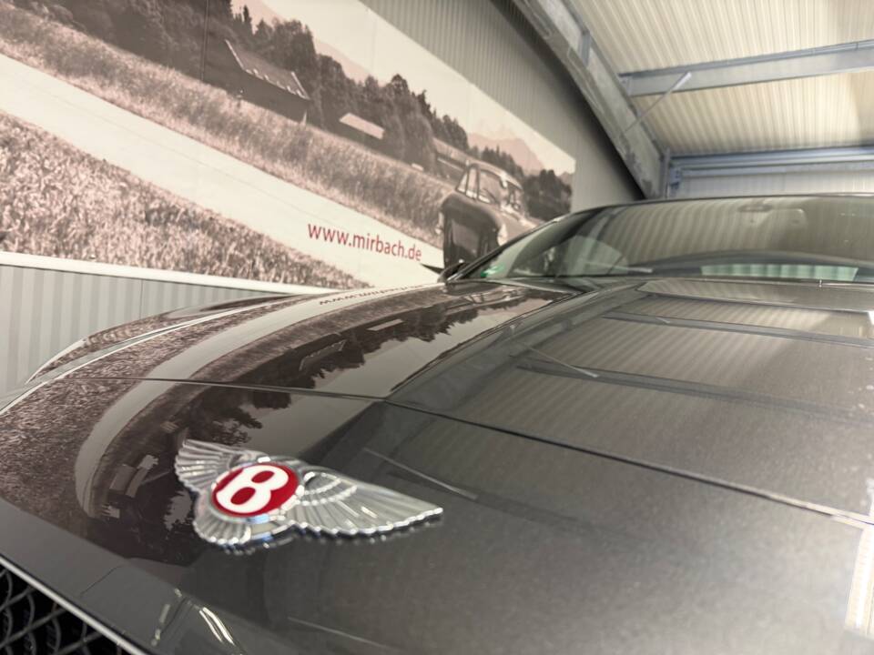 Image 5/22 of Bentley Continental GTC V8 S (2017)