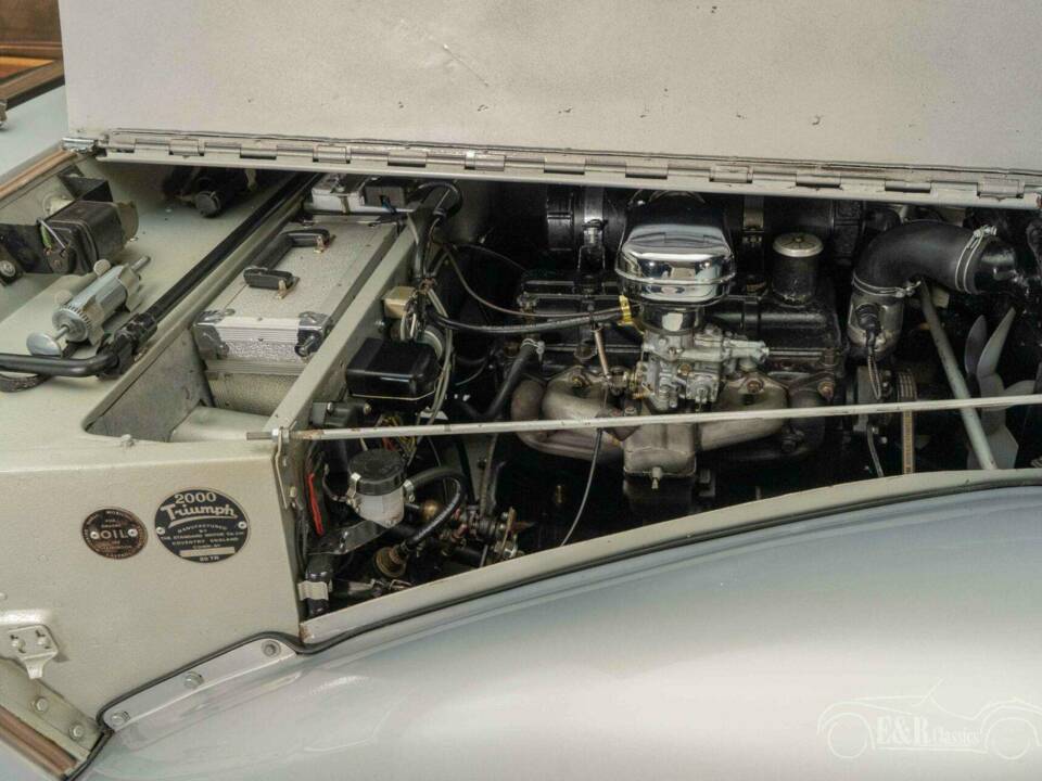 Immagine 3/19 di Triumph 2000 Roadster (1949)