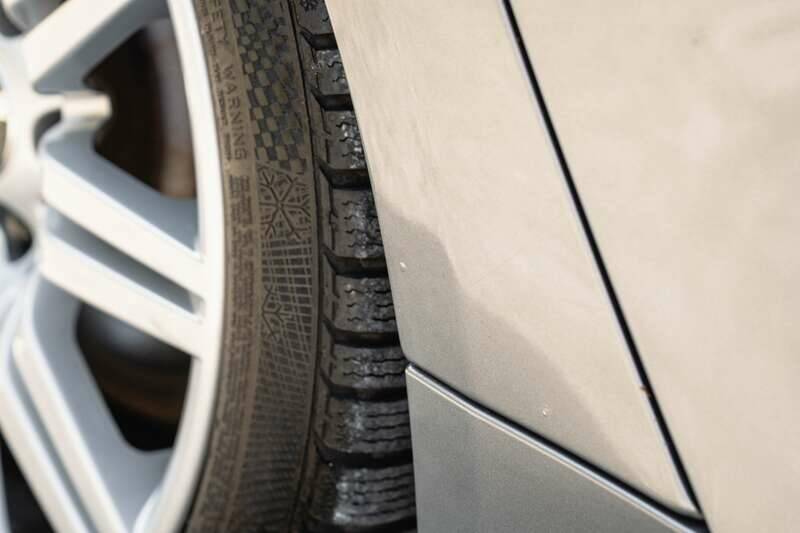 Bild 48/50 von BMW 550i (2006)