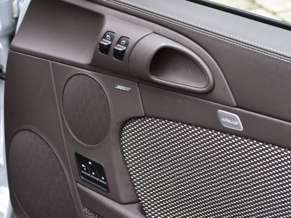 Image 38/50 of Porsche 911 Sport Classic (2010)