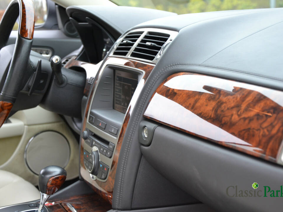 Image 39/50 de Jaguar XK 4.2 (2006)