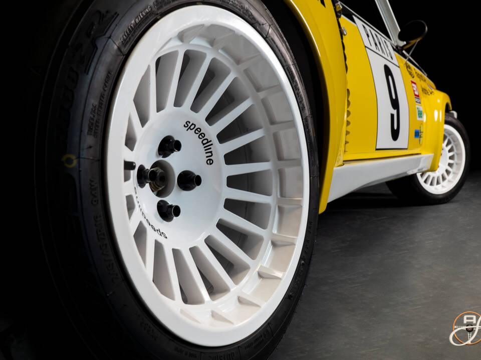 Image 25/26 of Renault R 5 Turbo 2 (1983)