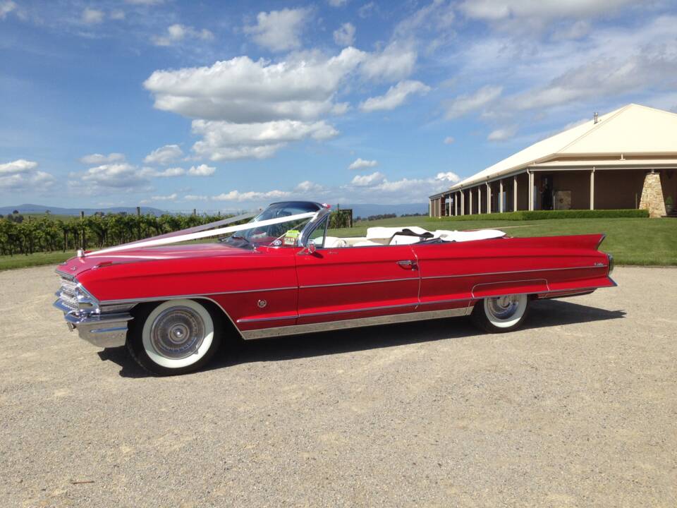 Image 3/9 de Cadillac 62 Convertible (1962)