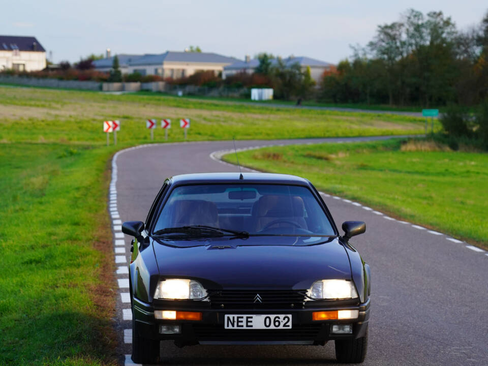 Image 9/34 of Citroën CX 25 GTI Turbo 2 (1988)