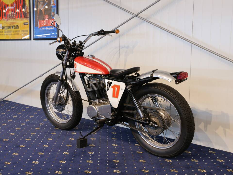 Image 20/30 of Yamaha SR500 (1981)