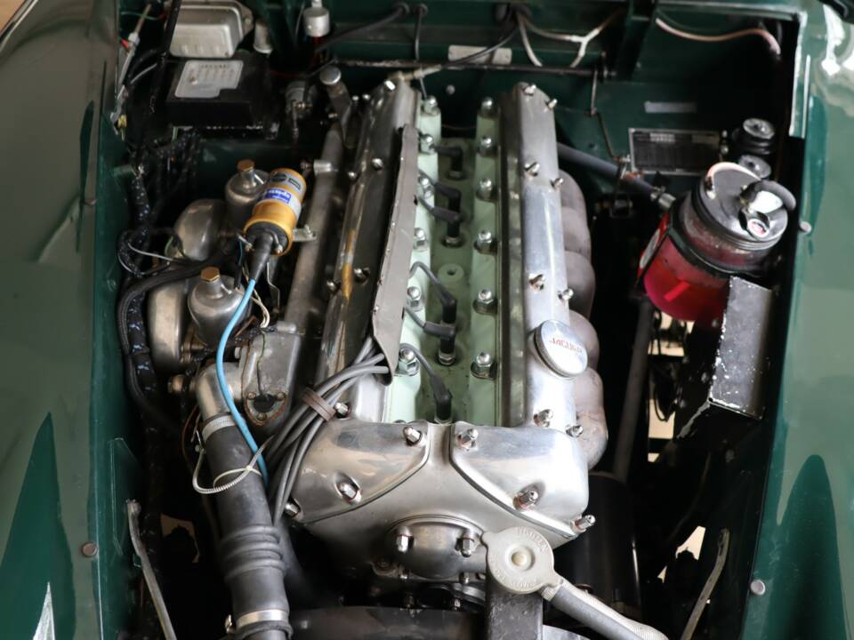 Image 5/50 of Jaguar XK 150 FHC (1959)