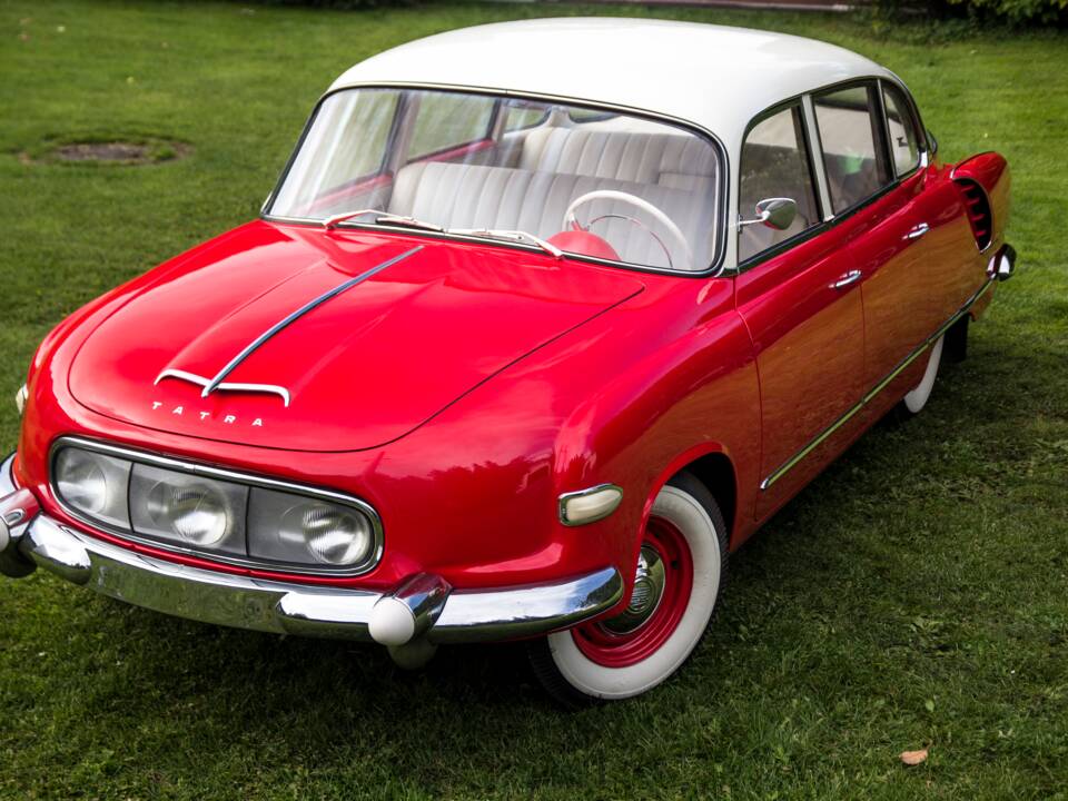 Image 31/34 of Tatra 603 Tatraplan (1957)