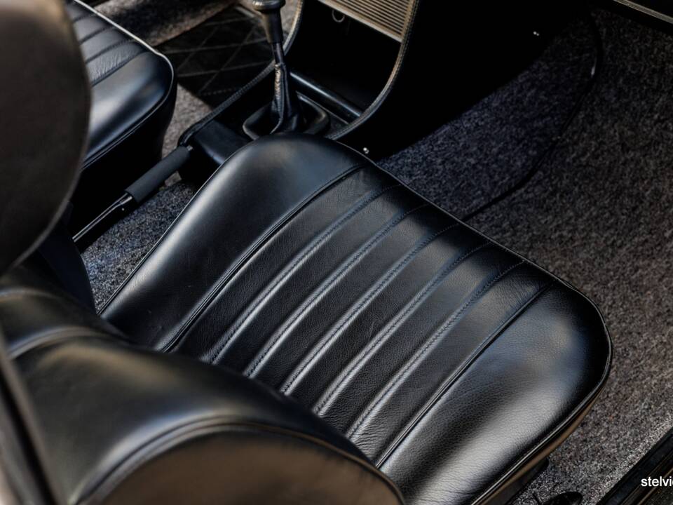 Bild 32/53 von BMW 2002 tii (1974)