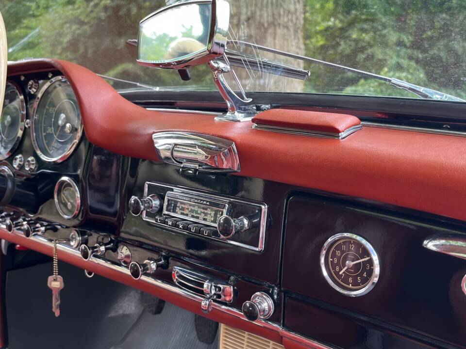 Immagine 11/29 di Mercedes-Benz 190 SL (1959)