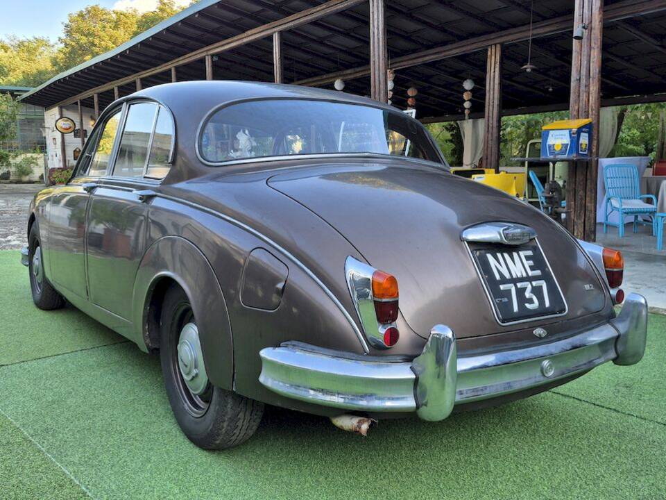 Bild 16/76 von Jaguar Mk II 2.4 (1963)