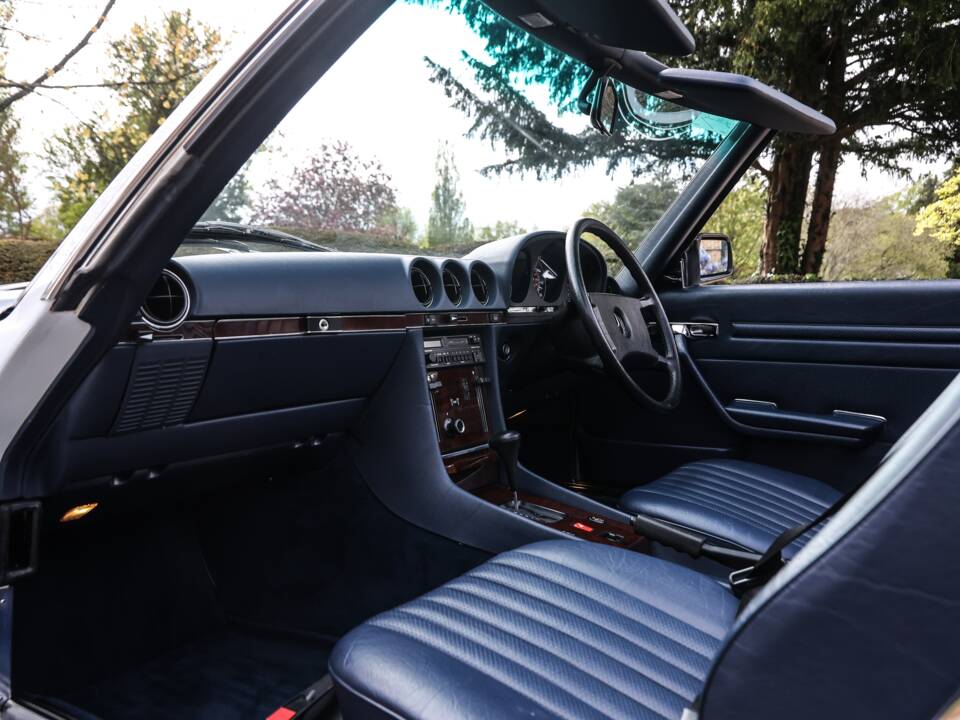 Afbeelding 23/50 van Mercedes-Benz 300 SL (1989)