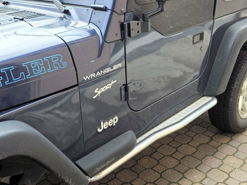 Afbeelding 43/45 van Jeep Wrangler Sport Hardtop 2.5 (1997)