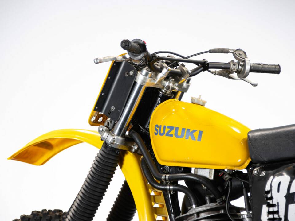 Image 14/50 of Suzuki RM 125 (1978)