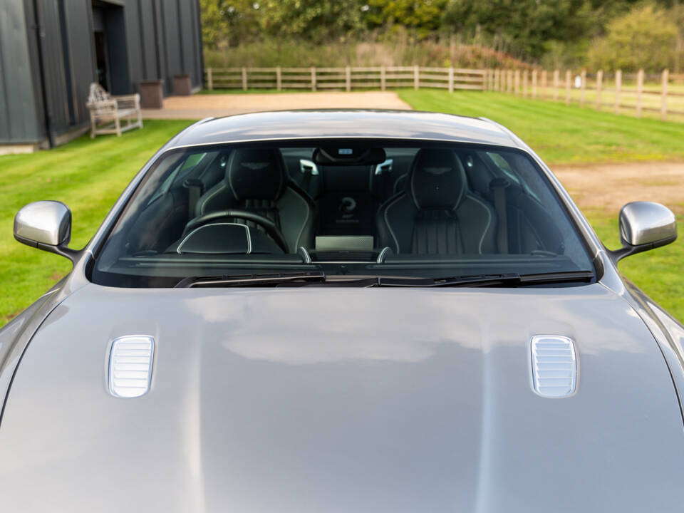 Afbeelding 28/78 van Aston Martin DB 9 GT &quot;Bond Edition&quot; (2015)