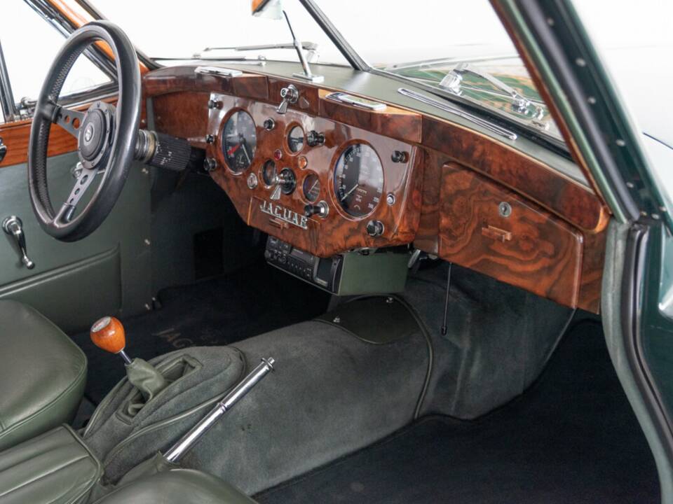 Bild 25/33 von Jaguar XK 140 SE FHC (1956)