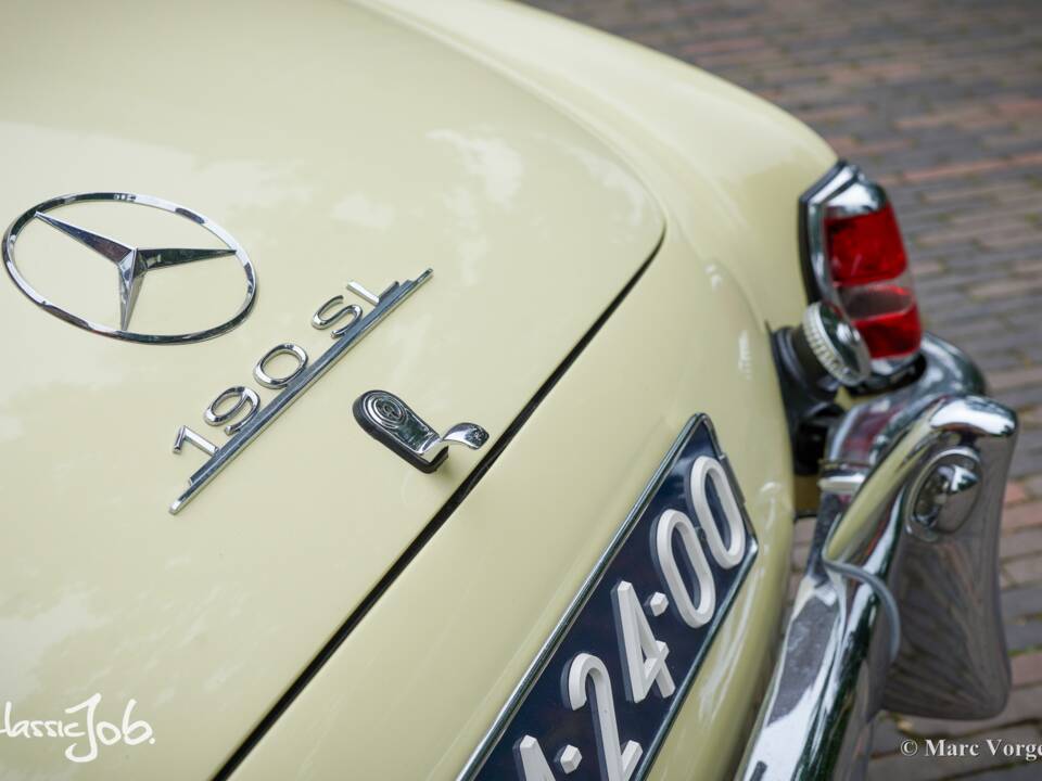 Image 46/61 of Mercedes-Benz 190 SL (1959)