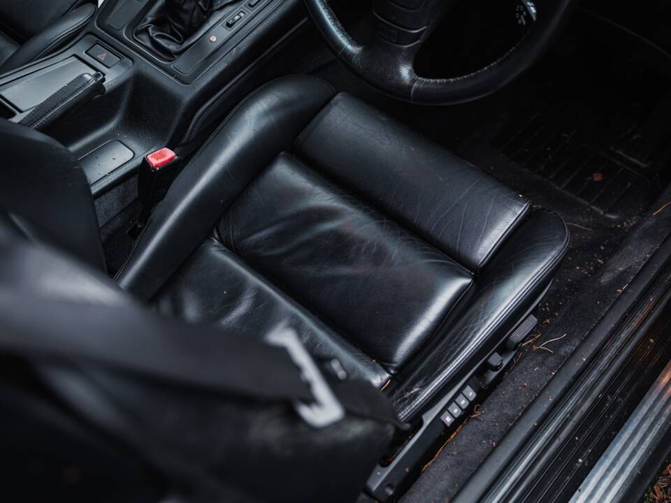 Bild 44/50 von BMW 850CSi (1994)