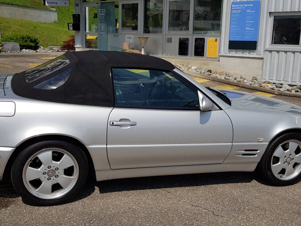 Bild 6/12 von Mercedes-Benz SL 280 (2000)