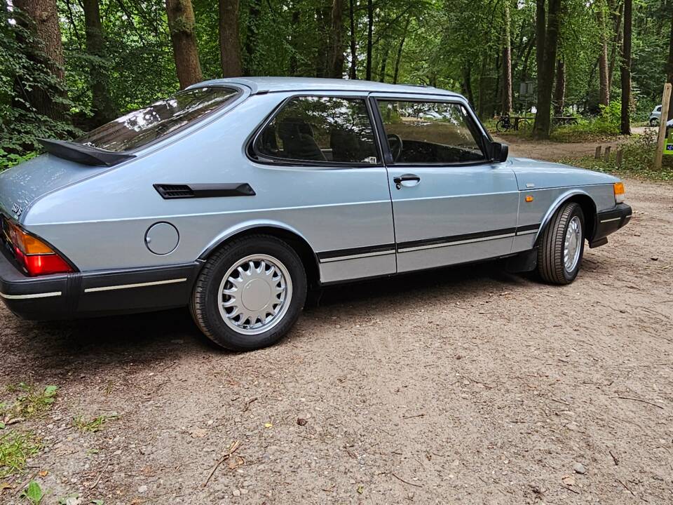 Image 16/22 of Saab 900 S (1992)