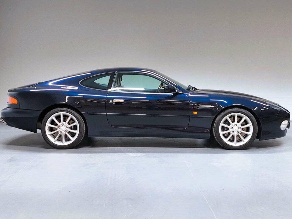 Imagen 3/15 de Aston Martin DB 7 Vantage (2003)