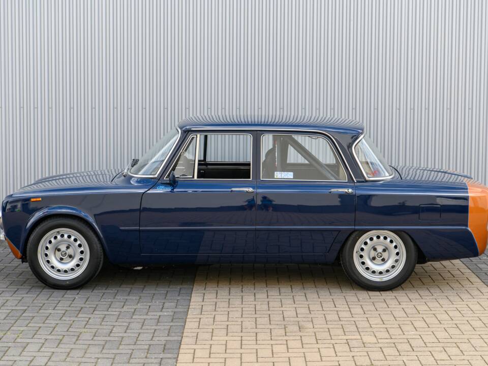 Image 1/56 of Alfa Romeo Giulia Nuova Super 1300 (1974)