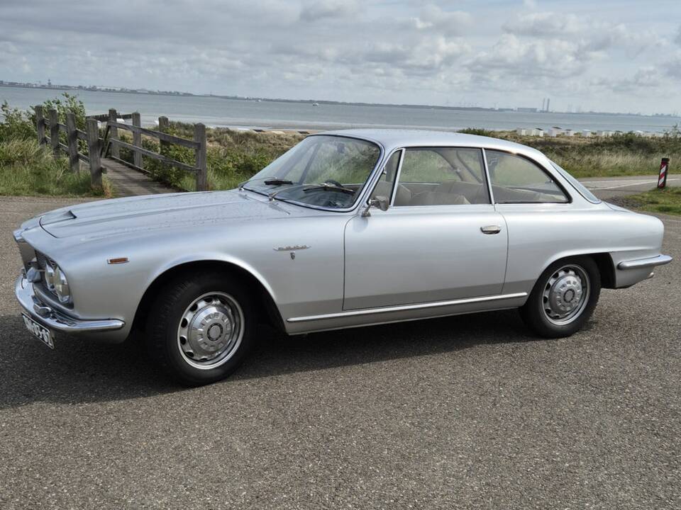 Bild 7/8 von Alfa Romeo 2600 Sprint (1965)