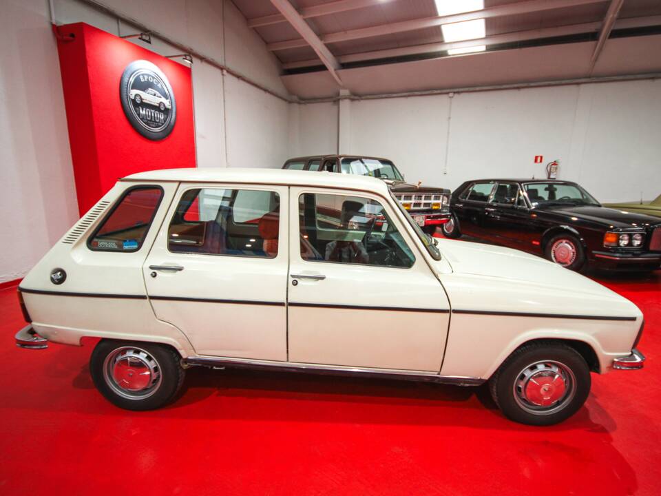 Afbeelding 4/16 van Renault R 6 GTL (1980)