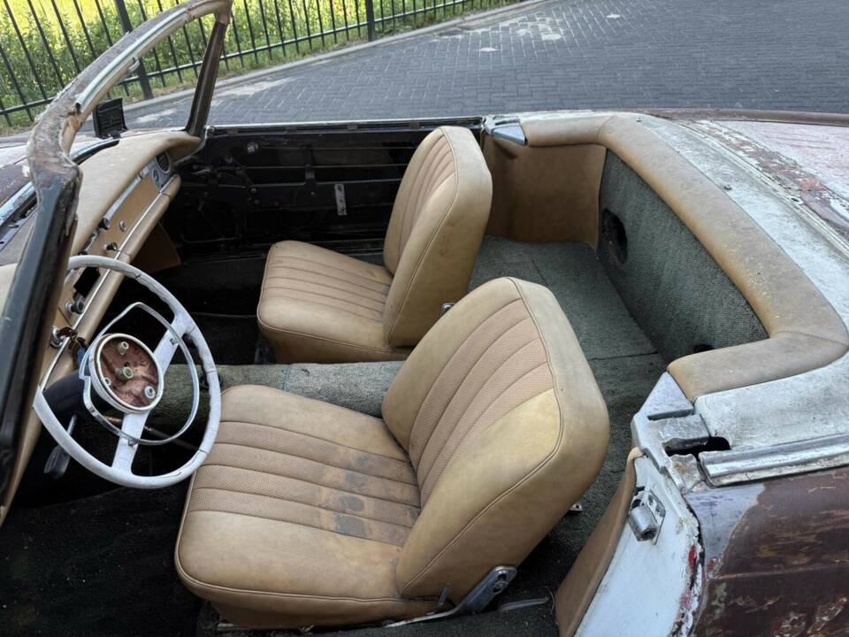 Image 25/50 de Mercedes-Benz 230 SL (1964)