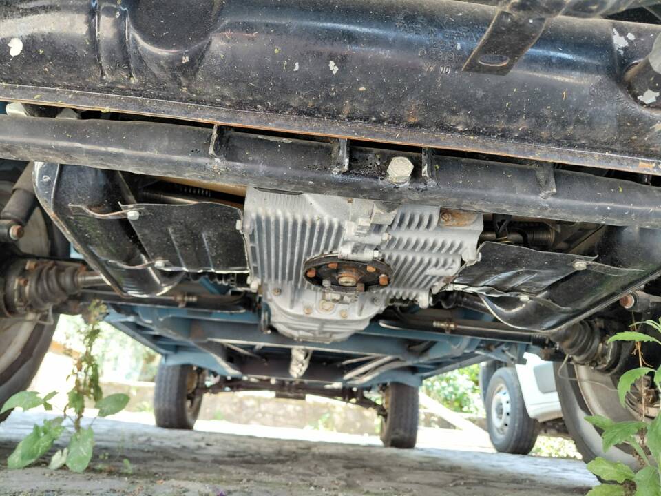 Bild 9/18 von Volkswagen T2b Kleinbus (1972)