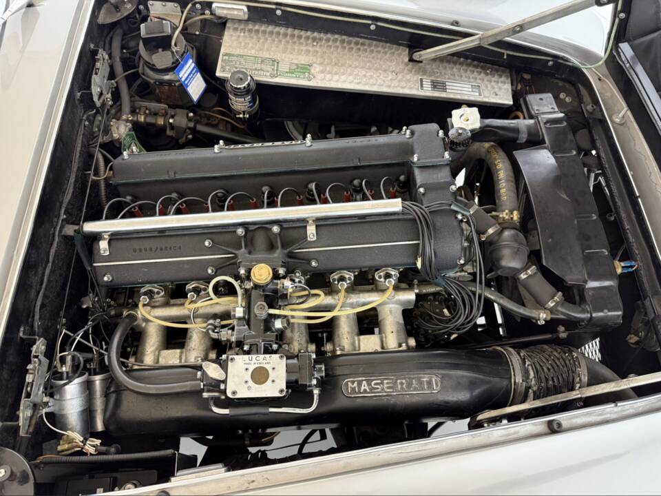 Imagen 11/12 de Maserati 3500 GTI Touring (1963)