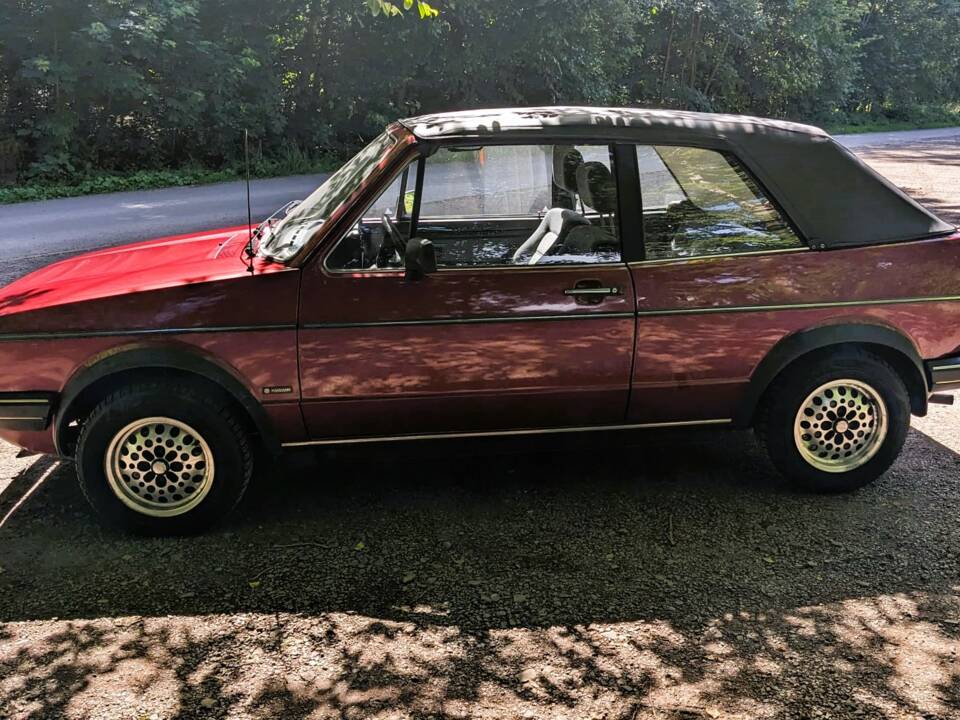 Image 8/20 of Volkswagen Golf Mk I Convertible 1.6 (1985)