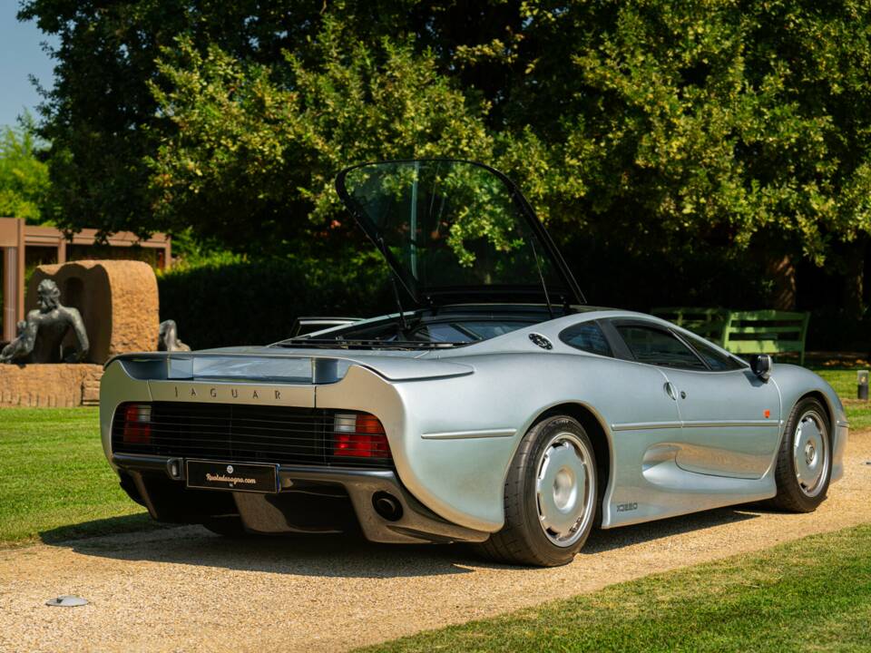 Bild 7/50 von Jaguar XJ 220 (1993)