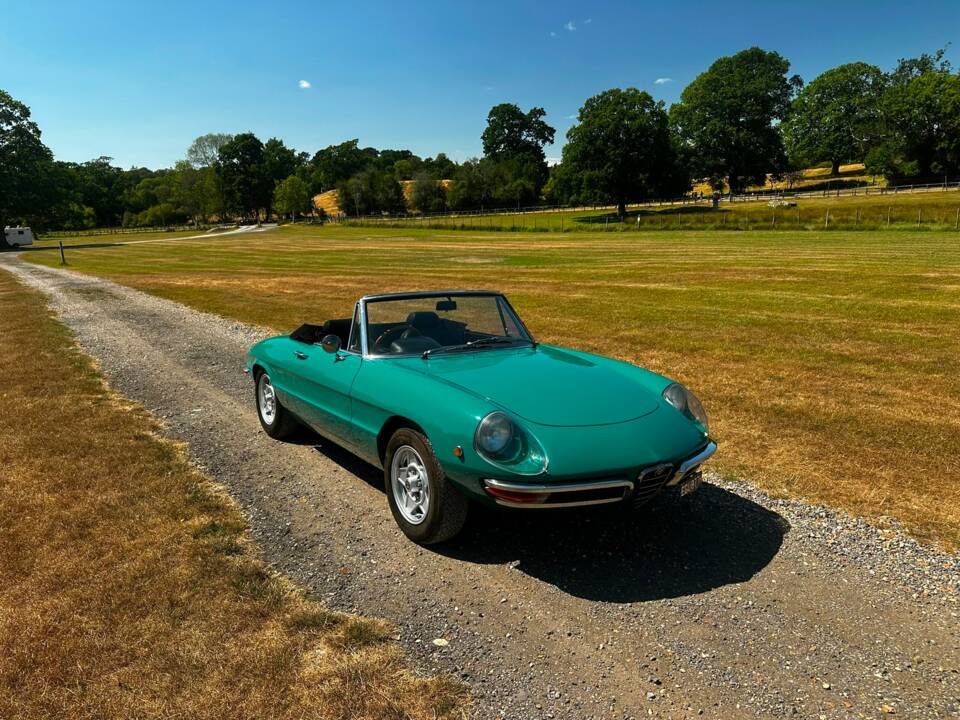 Afbeelding 1/35 van Alfa Romeo 1750 Spider (1969)