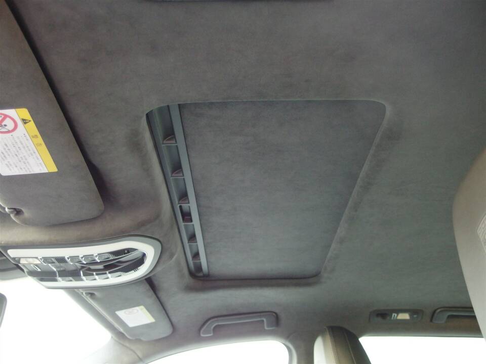 Bild 75/98 von Porsche Cayenne Turbo (2010)