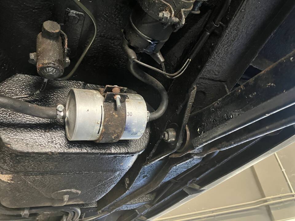 Bild 20/23 von Alfa Romeo 2.0 Spider (1991)